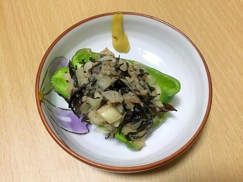 ピーマンの肉詰め　蒸してヘルシー　貧血予防ヒジキも